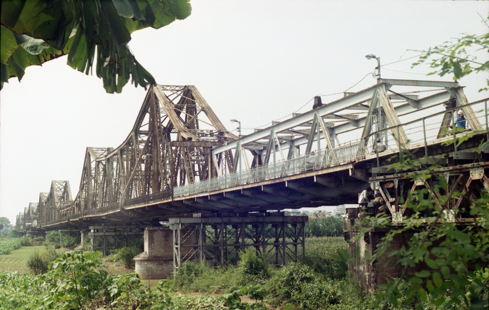 Hanoi train street